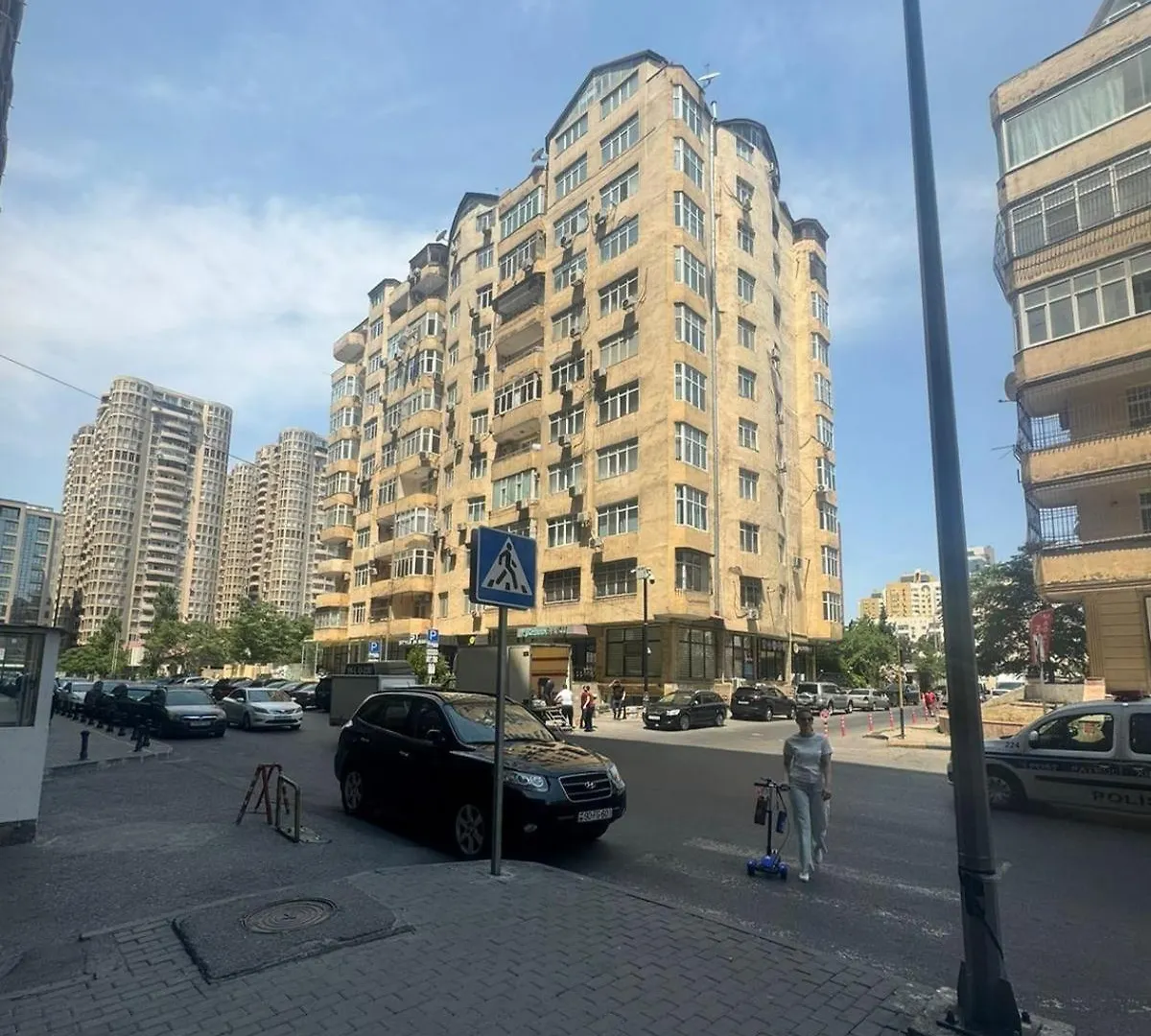 Apartment Near M.Xatai Baku